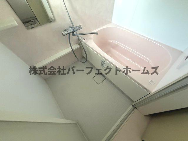 石津南町戸建　賃貸の浴室|落ち着いた空間のお風呂です