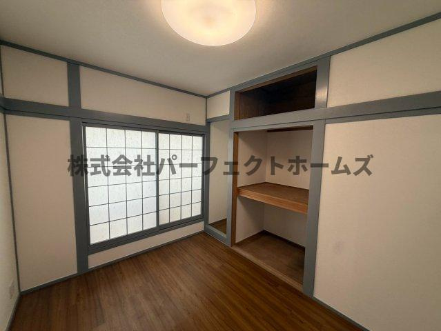 石津南町戸建　賃貸の内装|明るい室内です