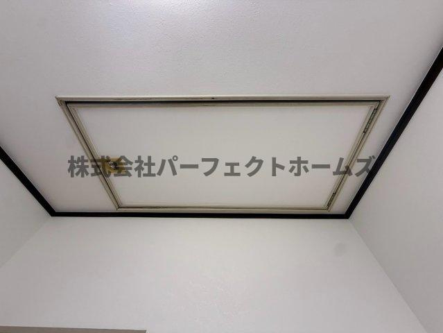 石津南町戸建　賃貸の設備|屋根裏収納庫あり