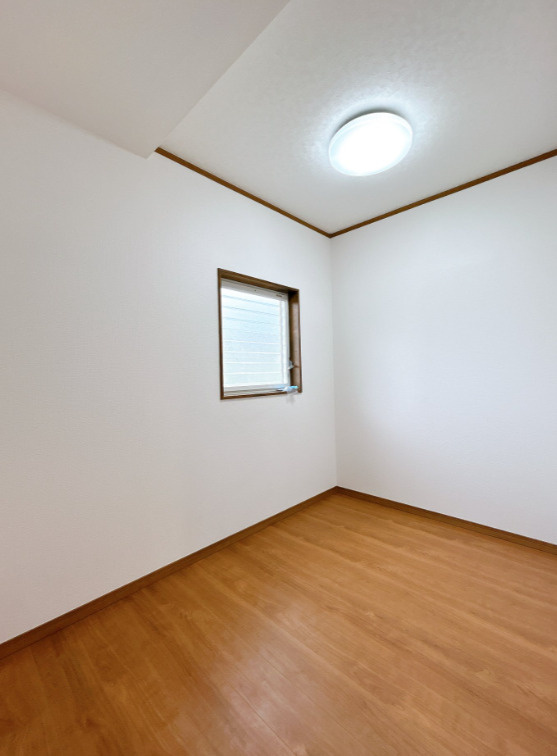 富士宮市小泉の中古一戸建の洋室