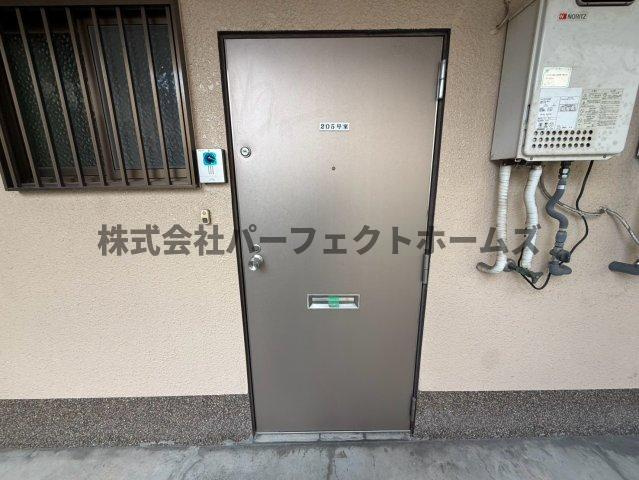 マンション島村のエントランス|落ち着いた玄関です