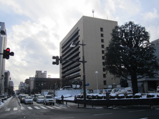 【周辺】 | 仮）山形市錦町新築アパート | 山形市役所まで816ｍ