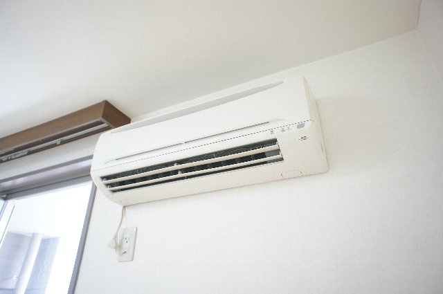 【設備】 | プティソール | 冷暖房付きですので室内快適に過ごせます