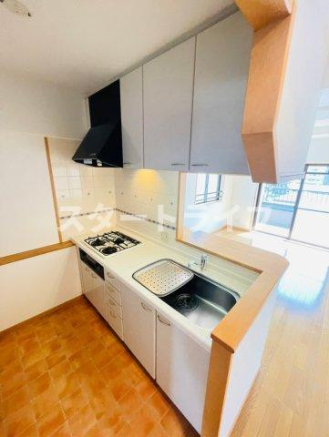 大阪市淀川区三国本町２丁目の賃貸マンションのキッチン