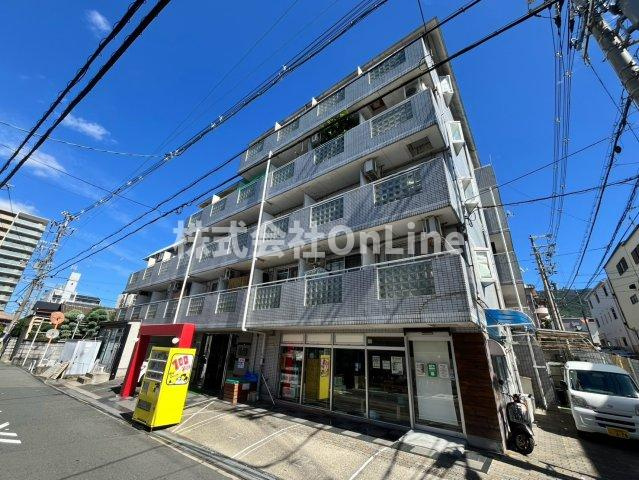 リリーフ明日香新石切の外観