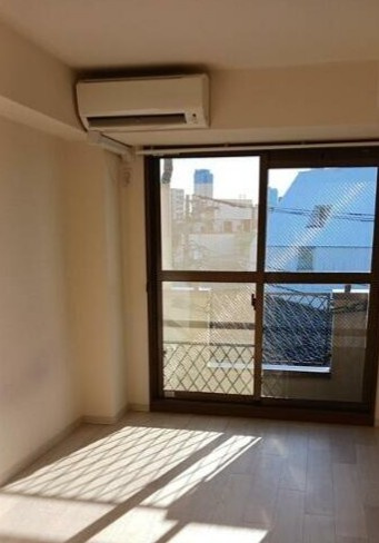 墨田区東向島５丁目のアパートの居間・リビング