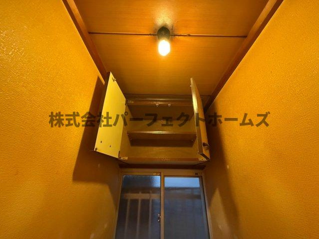 池田南町戸建　賃貸のその他|玄関上、収納あり