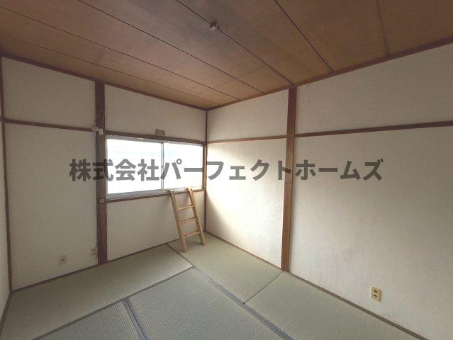 池田南町戸建　賃貸の和室|ゆったりとくつろげる和室です