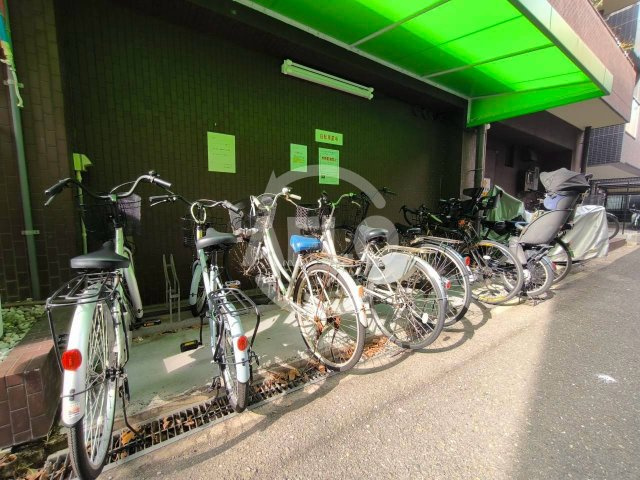 ロイヤルハイツ江戸堀西公園のその他共用部分|ロイヤルハイツ江戸堀西公園　駐輪場
