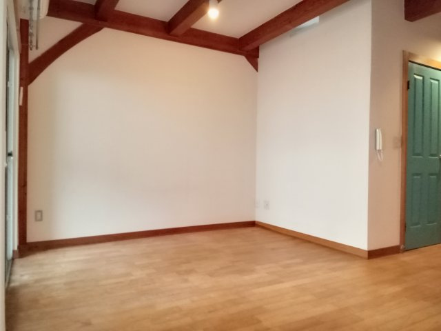 川崎市多摩区西生田３丁目のアパートの寝室