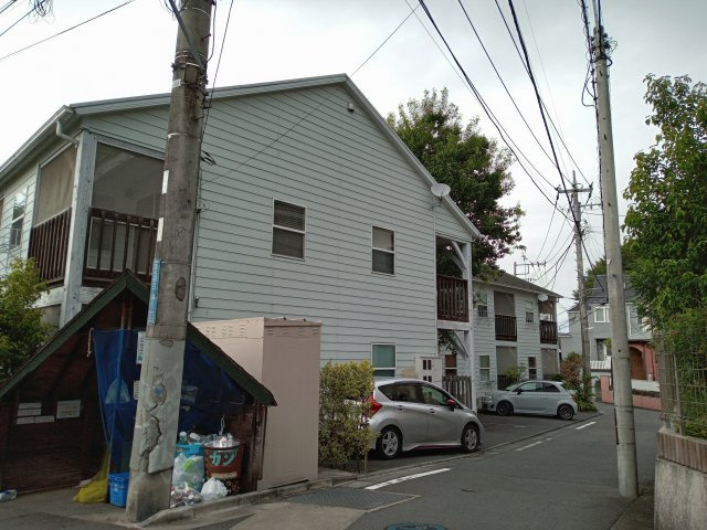 川崎市多摩区西生田３丁目のアパートの外観