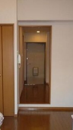 エテルノヨシダの玄関