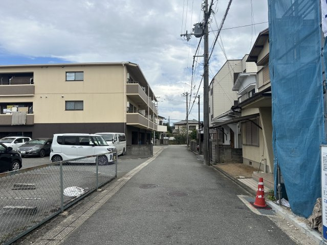 明石市二見町福里　新築戸建ての前面道路含む現地写真