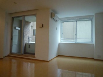 【居間・リビング】 | エーデル練馬 | 13.2帖のきれいなLDK。