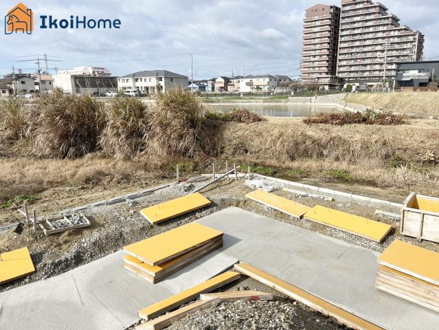 明石市二見町福里全7棟　1号棟　新築戸建の前面道路含む現地写真|弊社独自で毎月５組限定「人気オプション３点パック」カーポート・バルコニー・ウッドデッキを１万円で取付