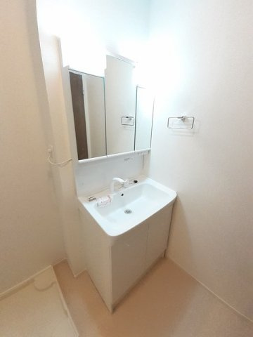 フィオーレⅡの洗面所|コンパクトで使いやすい洗面所