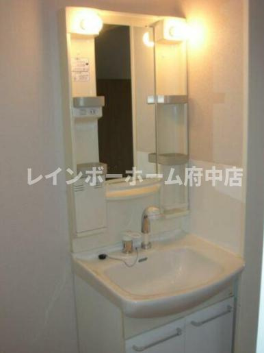 エクセラン調布の独立洗面台