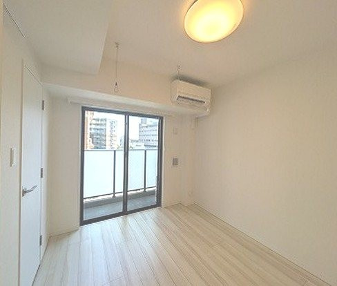 ベルシード横濱新町の居間・リビング