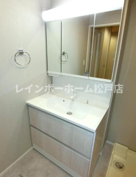 【仲介手数料：50％OFF】対象物件！の独立洗面台