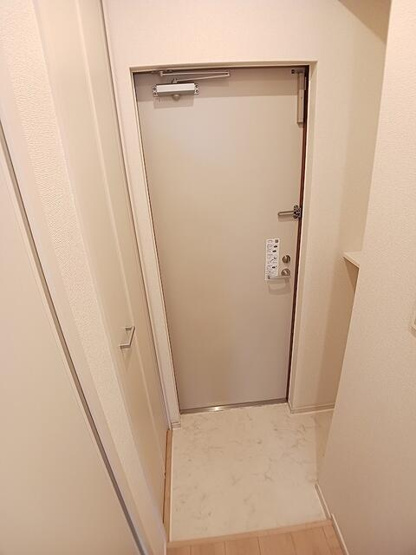 【玄関】