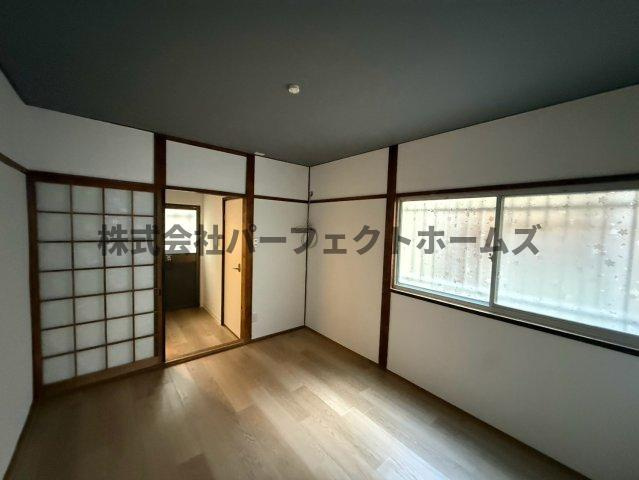 高柳7丁目テラスハウス　賃貸の洋室|コンパクトで使いやすい洋室です