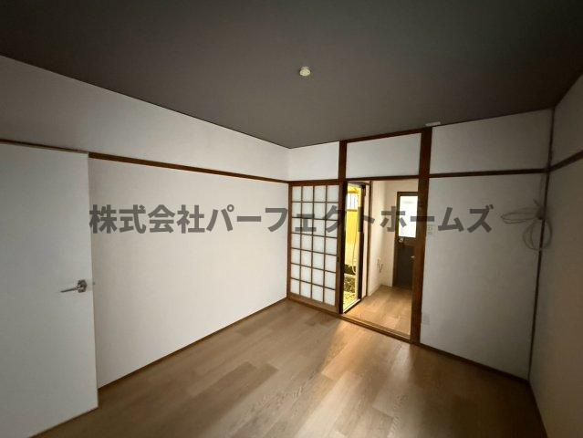 高柳7丁目テラスハウス　賃貸の洋室|使い勝手のいい洋室です