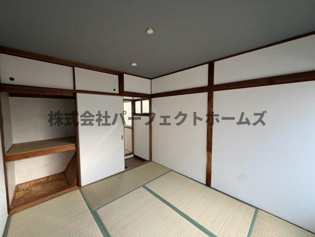 高柳7丁目テラスハウス　賃貸の和室|和室ならではの温かな和の空間で寛ぎの時間を過ごせます