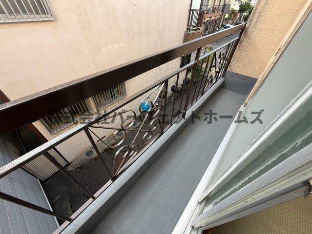 高柳7丁目テラスハウス　賃貸のバルコニー|バルコニー付きです