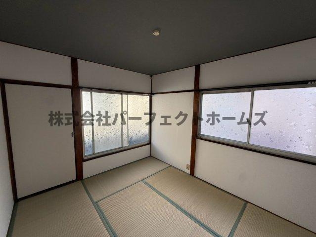 高柳7丁目テラスハウス　賃貸の和室|和室ならではの温かな和の空間で寛ぎの時間を過ごせます