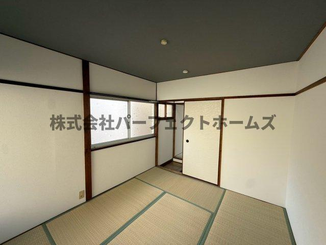 高柳7丁目テラスハウス　賃貸の和室|趣のある和室です