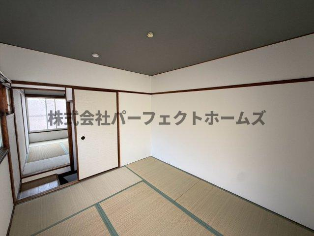 高柳7丁目テラスハウス　賃貸の和室|い草の香りが落ち着く素敵な和室です