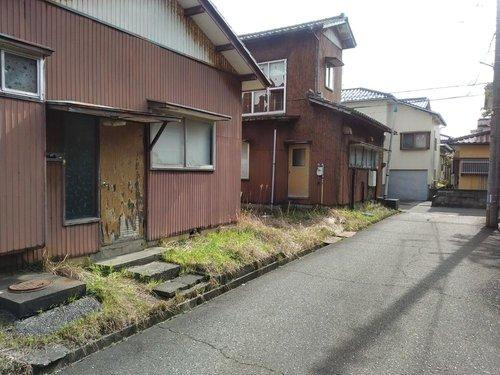 新潟市西区寺尾東2丁目　土地の前面道路含む現地写真|現地（2023年3月）撮影