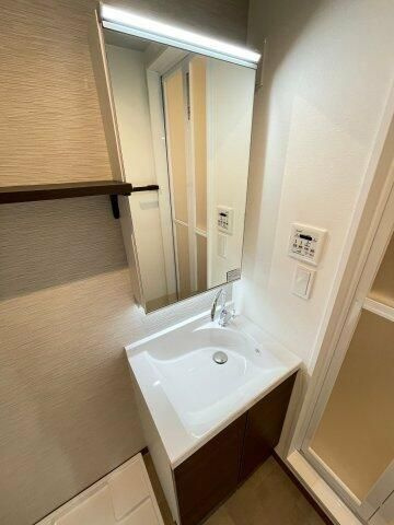 ＦＵＪＩＳＴＡ所沢２０の洗面所