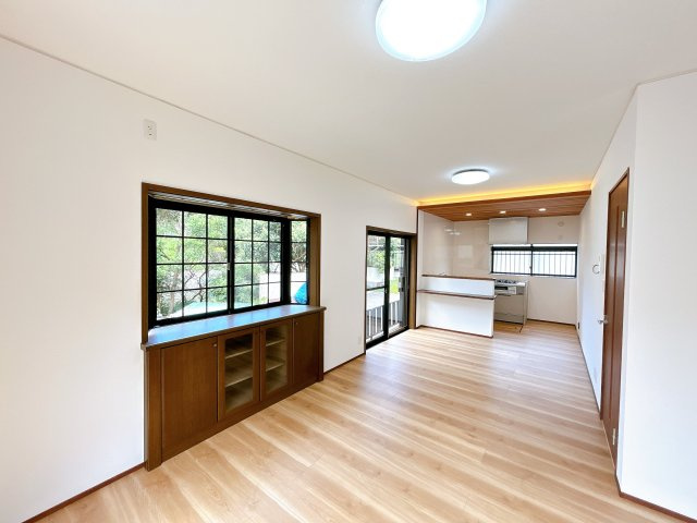 高知市朝倉丙　中古戸建の居間・リビング