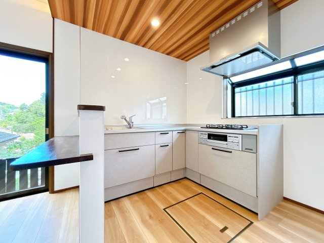 高知市朝倉丙　中古戸建のキッチン