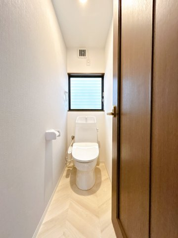 高知市朝倉丙　中古戸建のトイレ