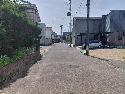 新潟市中央区浜浦町　土地の前面道路含む現地写真|現地（2026年6月）撮影