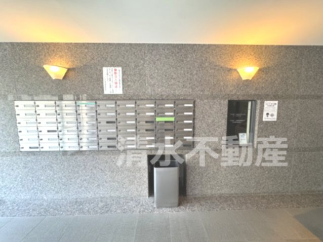 ルーブル中村橋弐番館のエントランス|1か月フリーレント☆内見可能☆初期費用でお困りなら清水不動産までお気軽にお問い合わせください☆