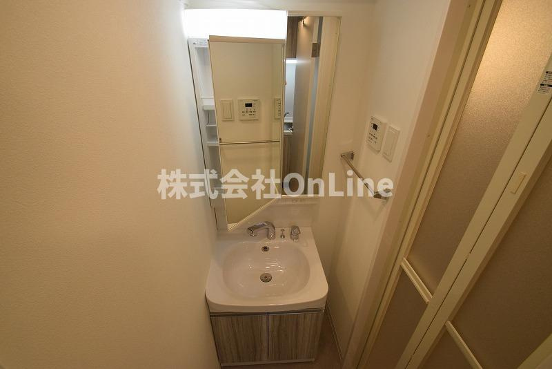AELL OSAKA EASTの独立洗面台