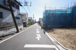 【前面道路含む現地写真】 | 【仲介手数料無料！！】調布市佐須町5丁目　新築戸建て（全17棟）2-A号棟　6790万円