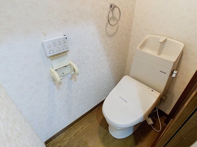 レ・アールSAGAE Duoのトイレ
