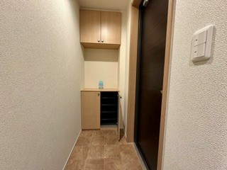 ラコルタ　ブローンの玄関