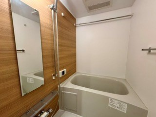 ラコルタ　ブローンの浴室