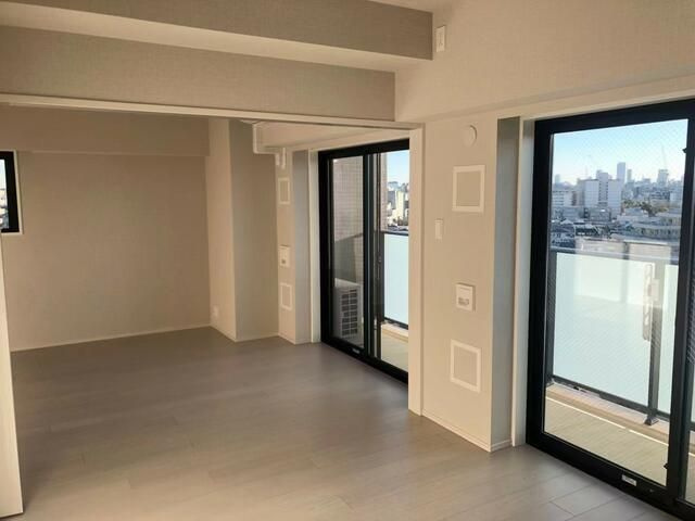 DIPS赤羽RESIDENCEの居間・リビング|現地写真

現地ご見学希望・資料請求などお気軽にお問い合わせ下さい！
03-5990-5201