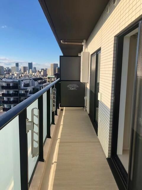 DIPS赤羽RESIDENCEのバルコニー|現地写真

現地ご見学希望・資料請求などお気軽にお問い合わせ下さい！
03-5990-5201