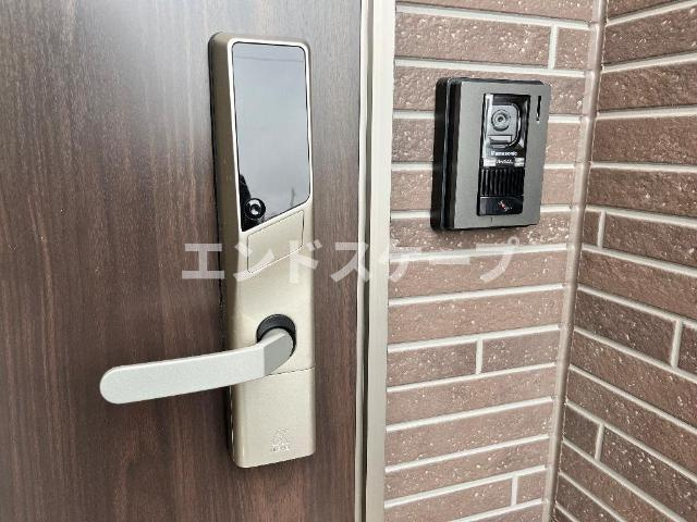 ブルゴーニュのセキュリティ|電子キー・カメラ付きインターフォン
高崎、前橋のお部屋探しはエンドスケープまで！お客様の理想お聞かせ下さい♪