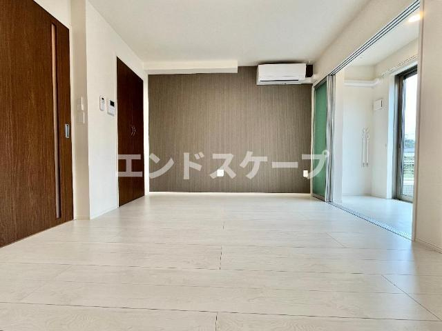 ブルゴーニュの内装|洋室
高崎、前橋のお部屋探しはエンドスケープまで！お客様の理想お聞かせ下さい♪