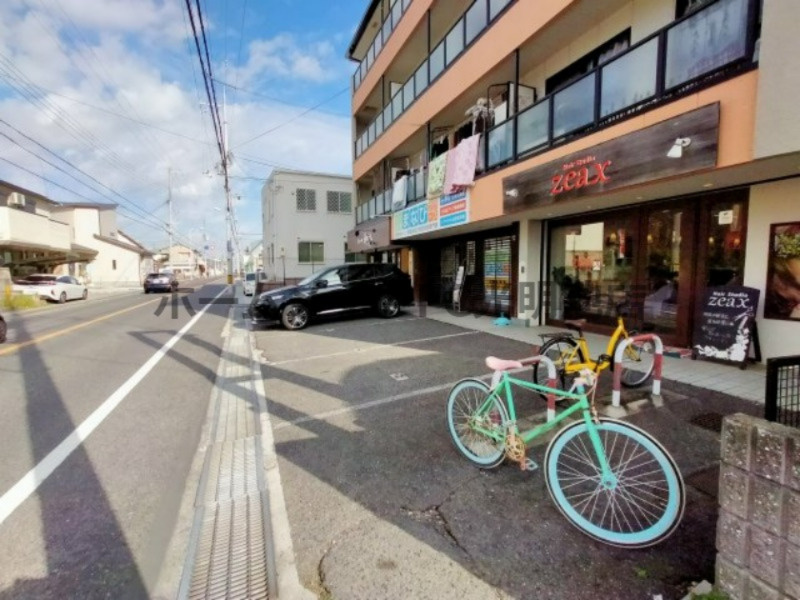 リバーヒル北信太の駐車場