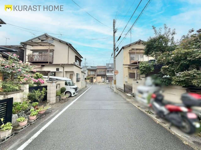 京都市西京区上桂大野町　建築条件なし土地の前面道路含む現地写真