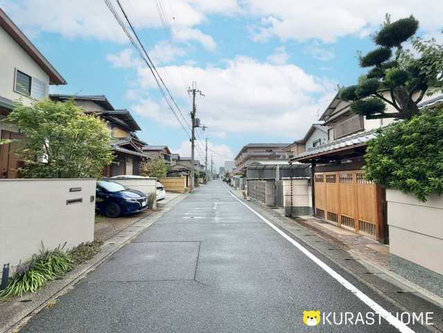 京都市西京区上桂大野町　建築条件なし土地の前面道路含む現地写真